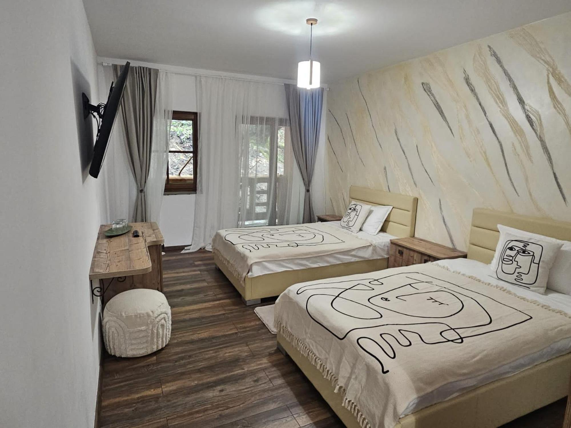 Conacul Radacinilor Hotel Petroşani Екстериор снимка