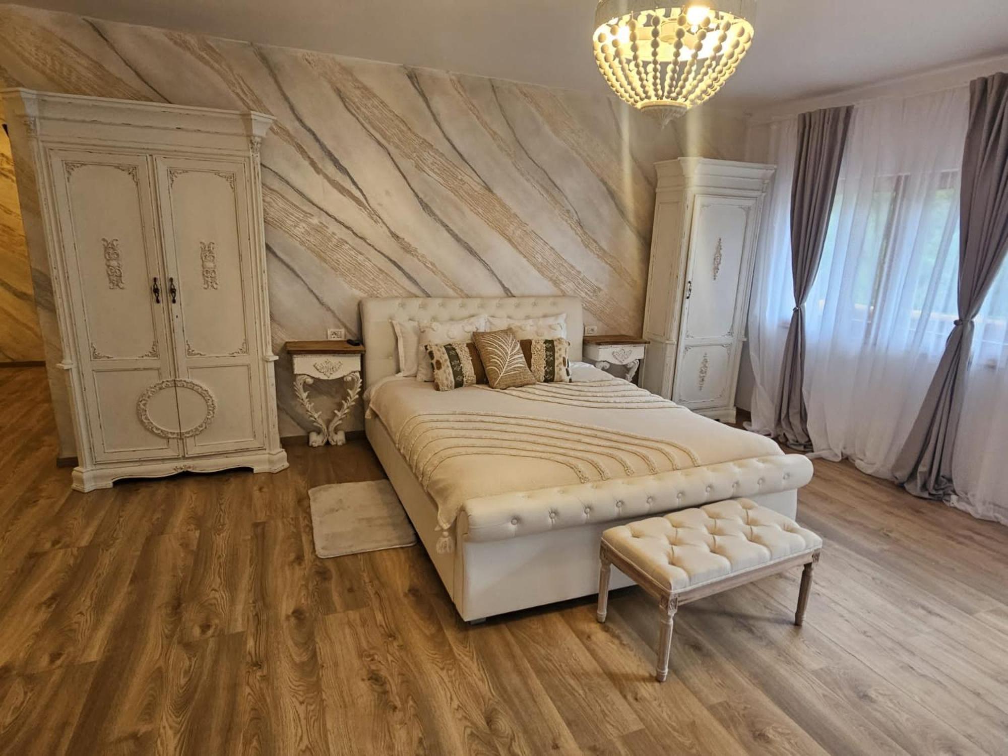 Conacul Radacinilor Hotel Petroşani Екстериор снимка